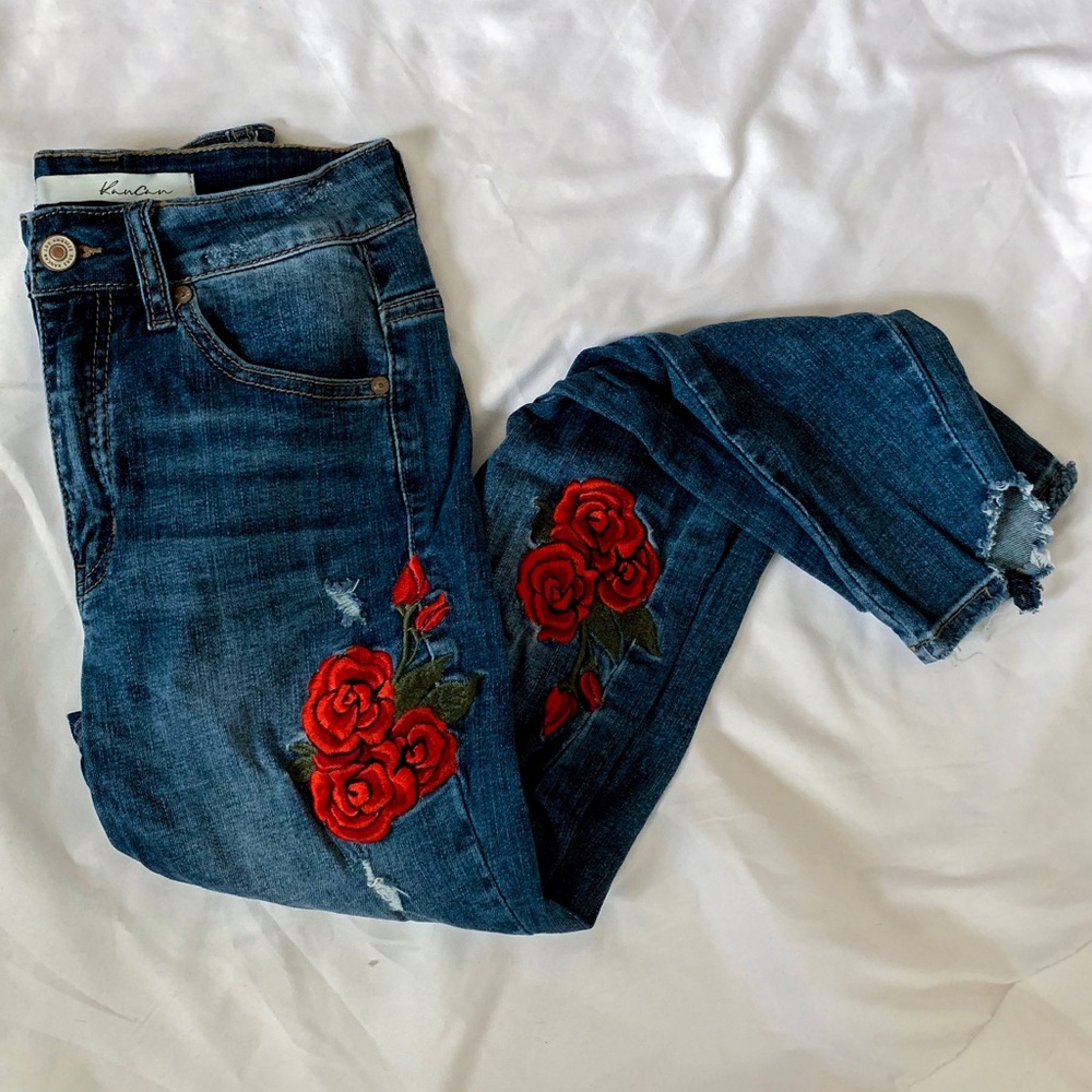 High Rise embroidered Jeans